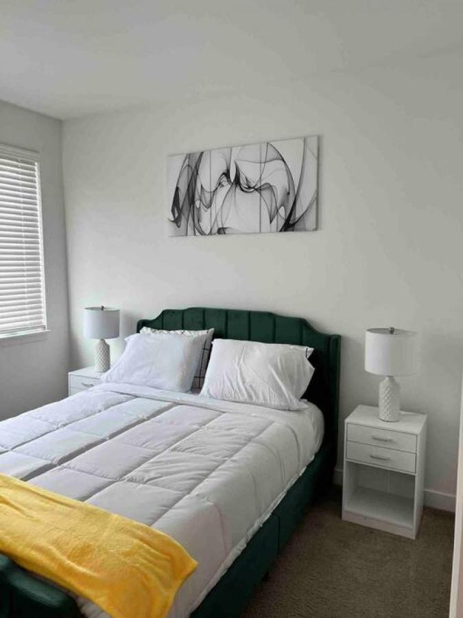 Private Bedroom Fountain Square - Shared Indianapolis Exterior photo